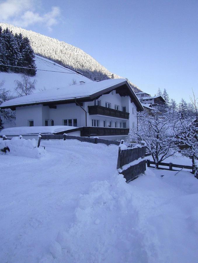 Ferienwohnung Mondial Neustift im Stubaital Exterior photo